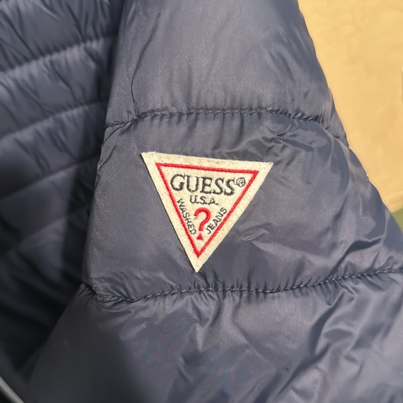 Guess reversible puffer jacket - Picture 3 of 5